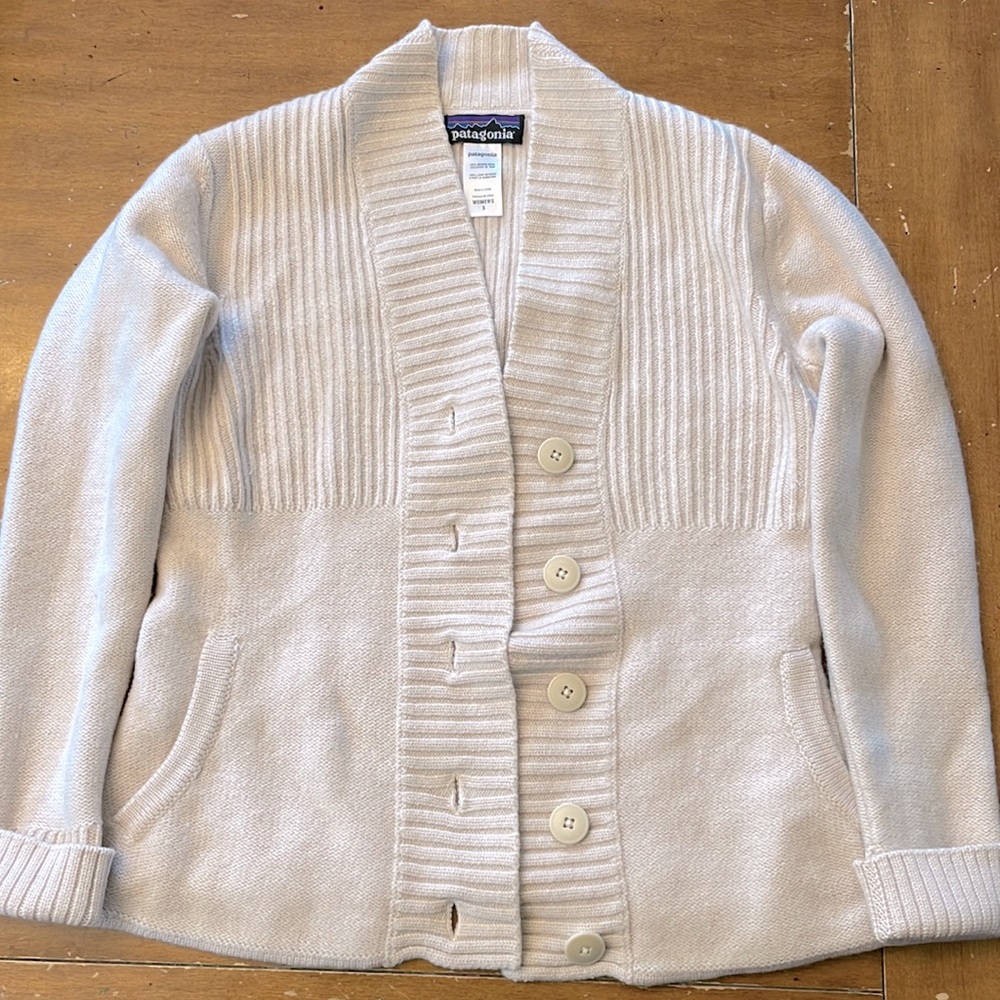 Patagonia 100% Merino Wool Sweater